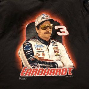 A brand new Dell Earnhardt Sr 2xl t-shirt